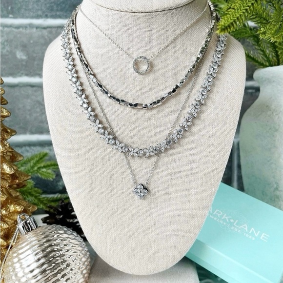 Park Lane Jewelry - Park Lane “Noelle” Necklace! BNIB!! Beautiful!! Limited Edition!!